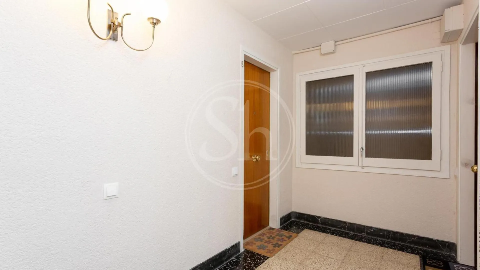 Apartamento Familiar Junto A Hospital Clinic Barcelona 0*,  Spain